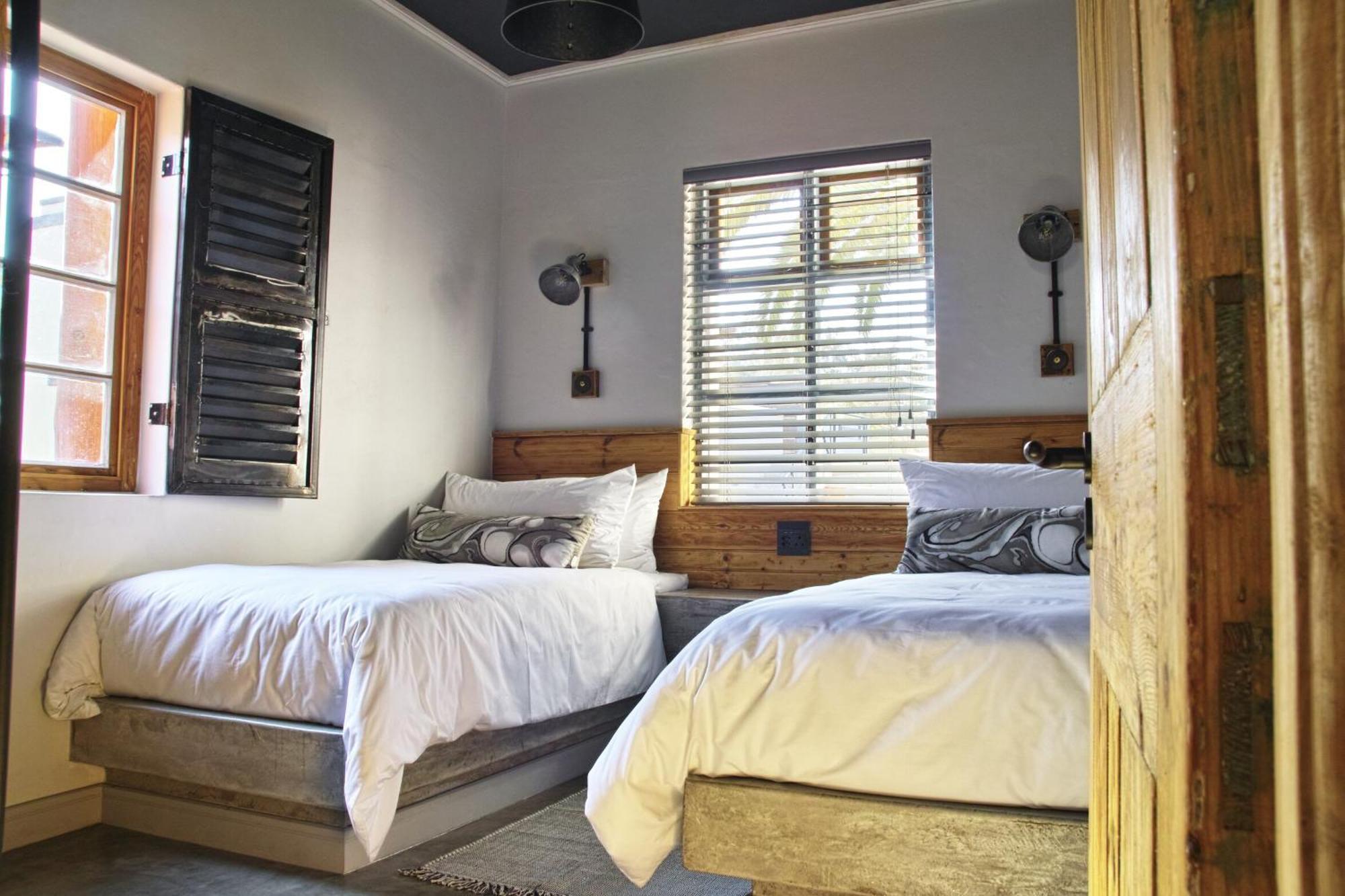 Апартаменты De Baken Self-Catering Уолфиш-Бей Экстерьер фото